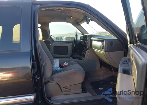 2005 GMC Yukon Sle from USA, damaged, VIN 1GKEC13T85R176536
